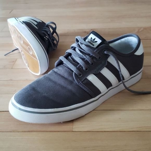 adidas Other - Adidas Men's SEELEY SKATE Shoes Ash & White Size 8.5